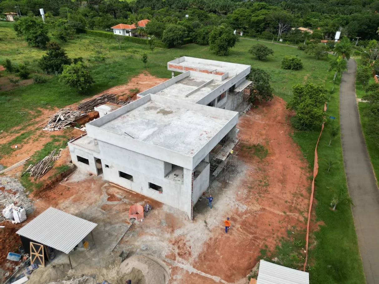 Obra do Rancho Albernaz em execução, acompanhada tecnicamente pela Sketium